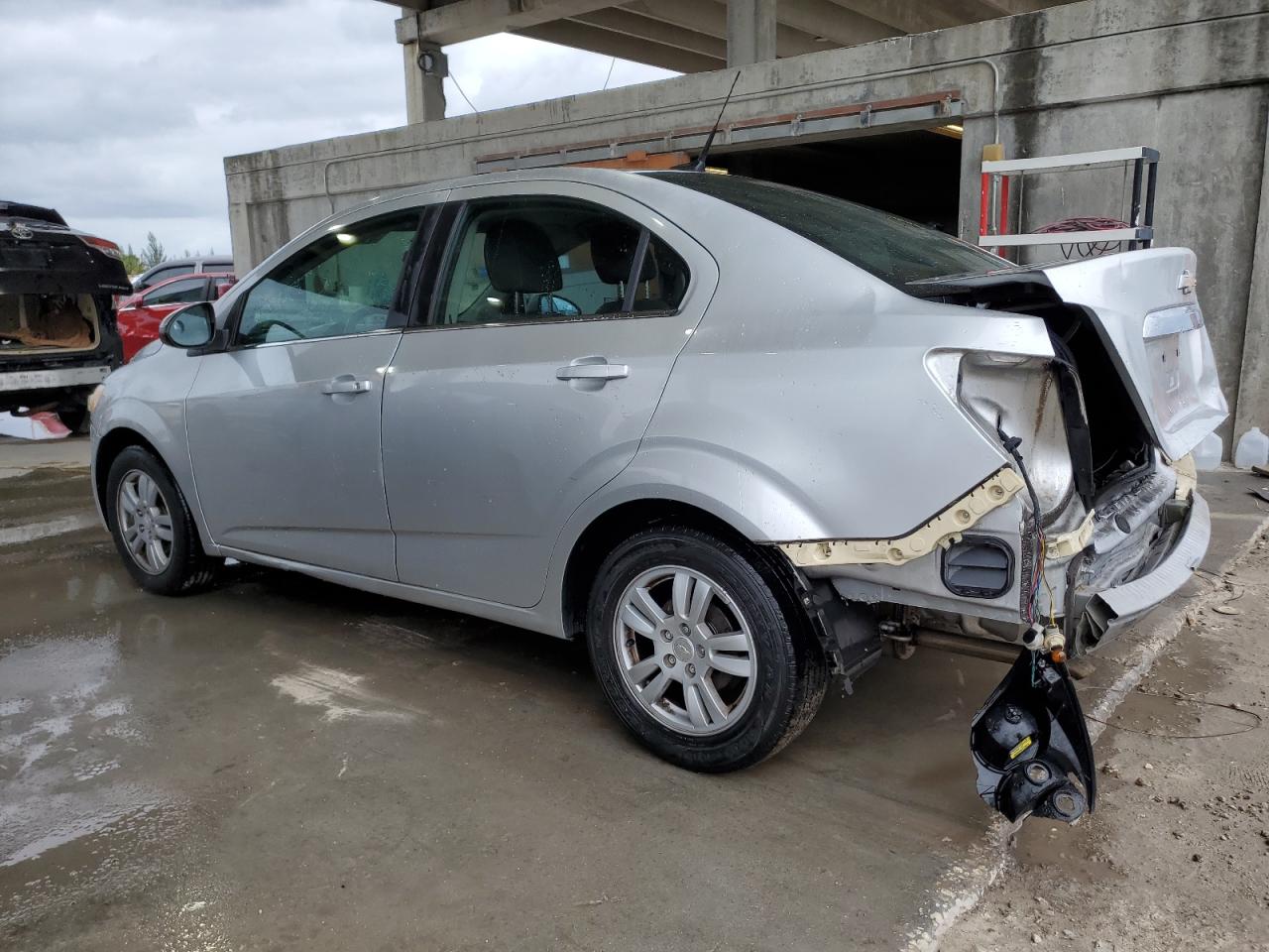 Obraz 2 z 2014 CHEVROLET SONIC LT 2014 z VIN 1G1JC5SH3E4175749