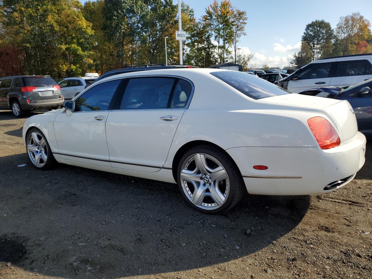 Obraz 2 z 2006 BENTLEY CONTINENTAL FLYING SPUR 2006 z VIN SCBBR53W96C034993
