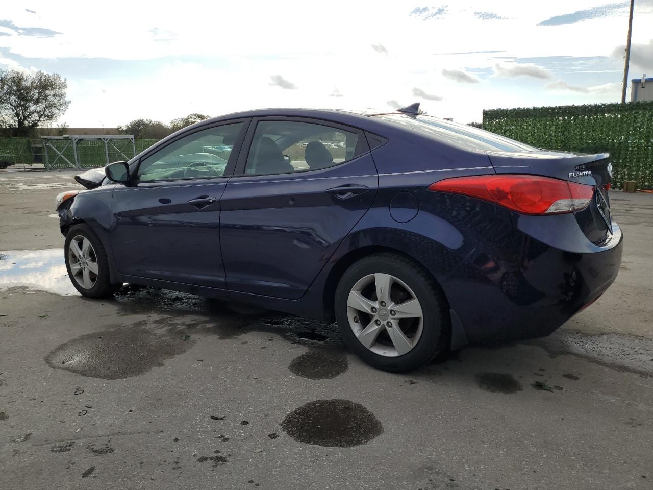 Obraz 2 z 2013 HYUNDAI ELANTRA GLS 2013 z VIN 5NPDH4AE4DH433874