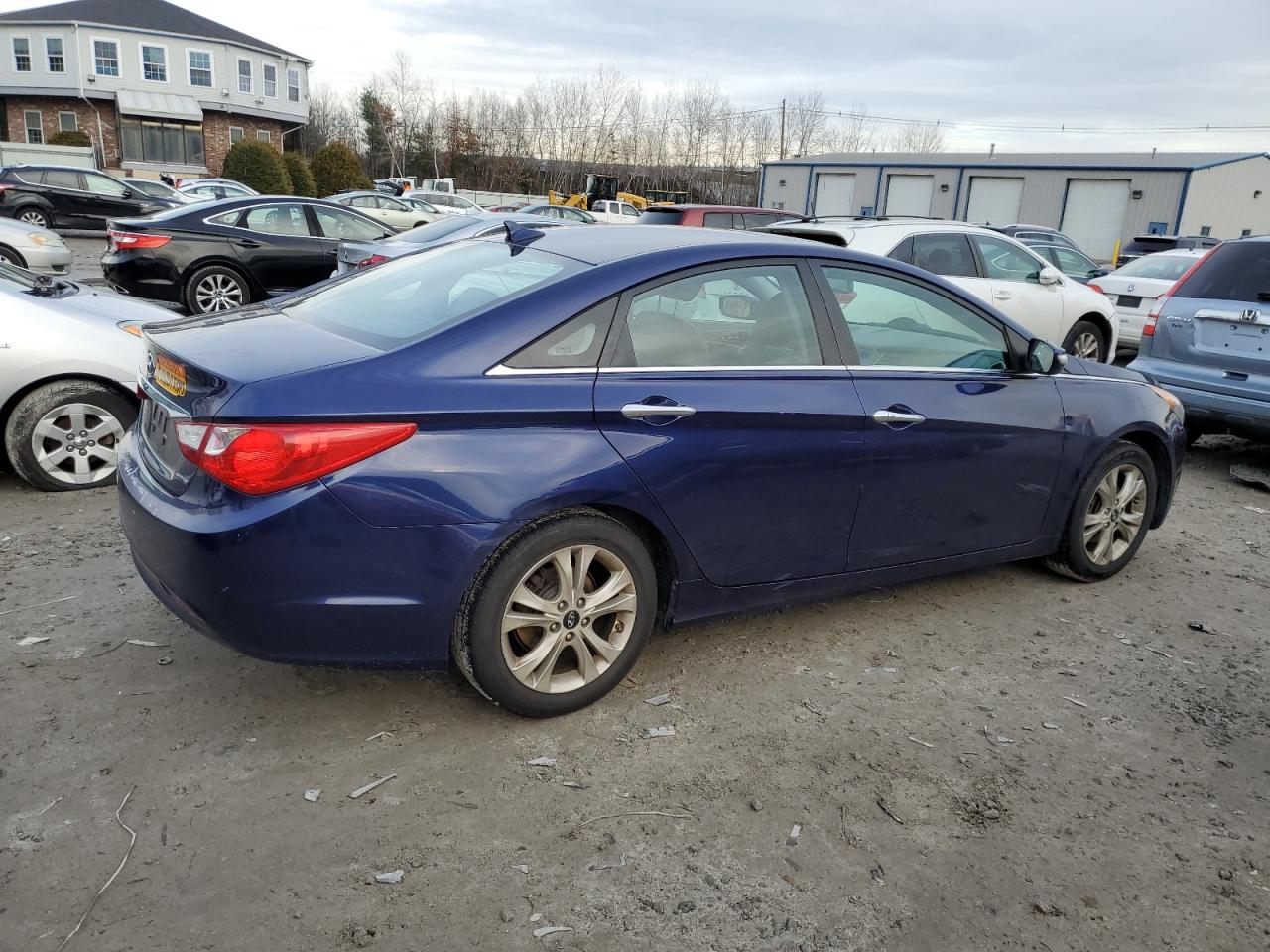 Image 3 of 2011 HYUNDAI SONATA SE 2011 with VIN 5NPEC4AC2BH133071