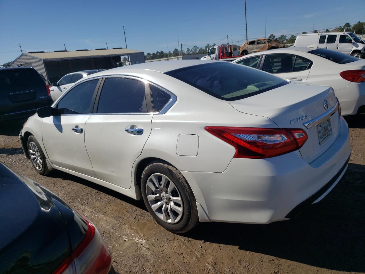 Image 2 of 2016 NISSAN ALTIMA 2.5 2016 with VIN 1N4AL3AP7GN379106