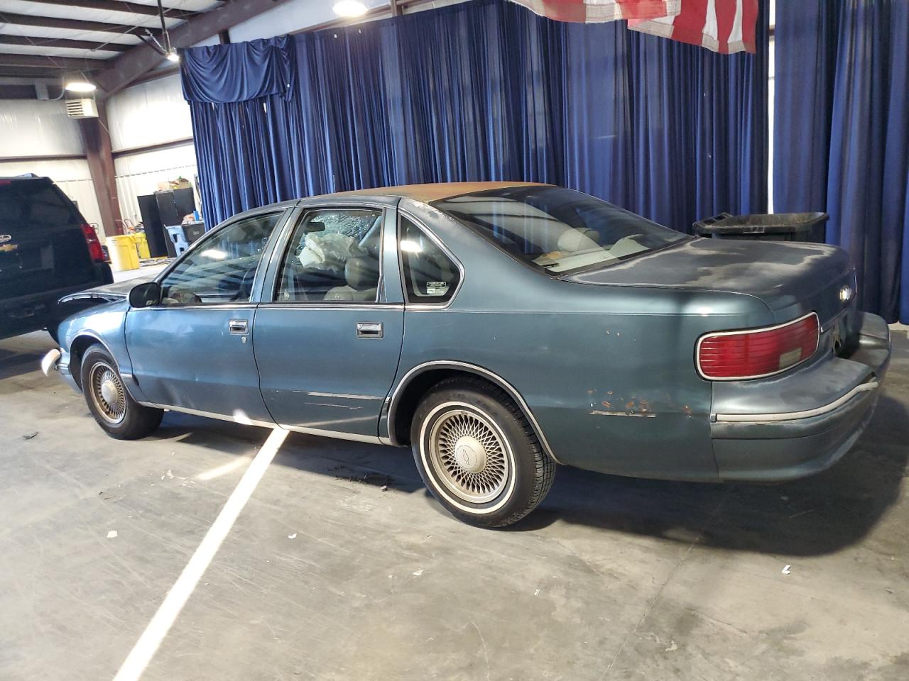 Obraz 2 z 1995 CHEVROLET CAPRICE CLASSIC 1995 z VIN 1G1BL52W0SR107099