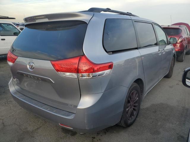 Image 3 of 2012 TOYOTA SIENNA XLE 2012 with VIN 5TDYK3DC5CS233988