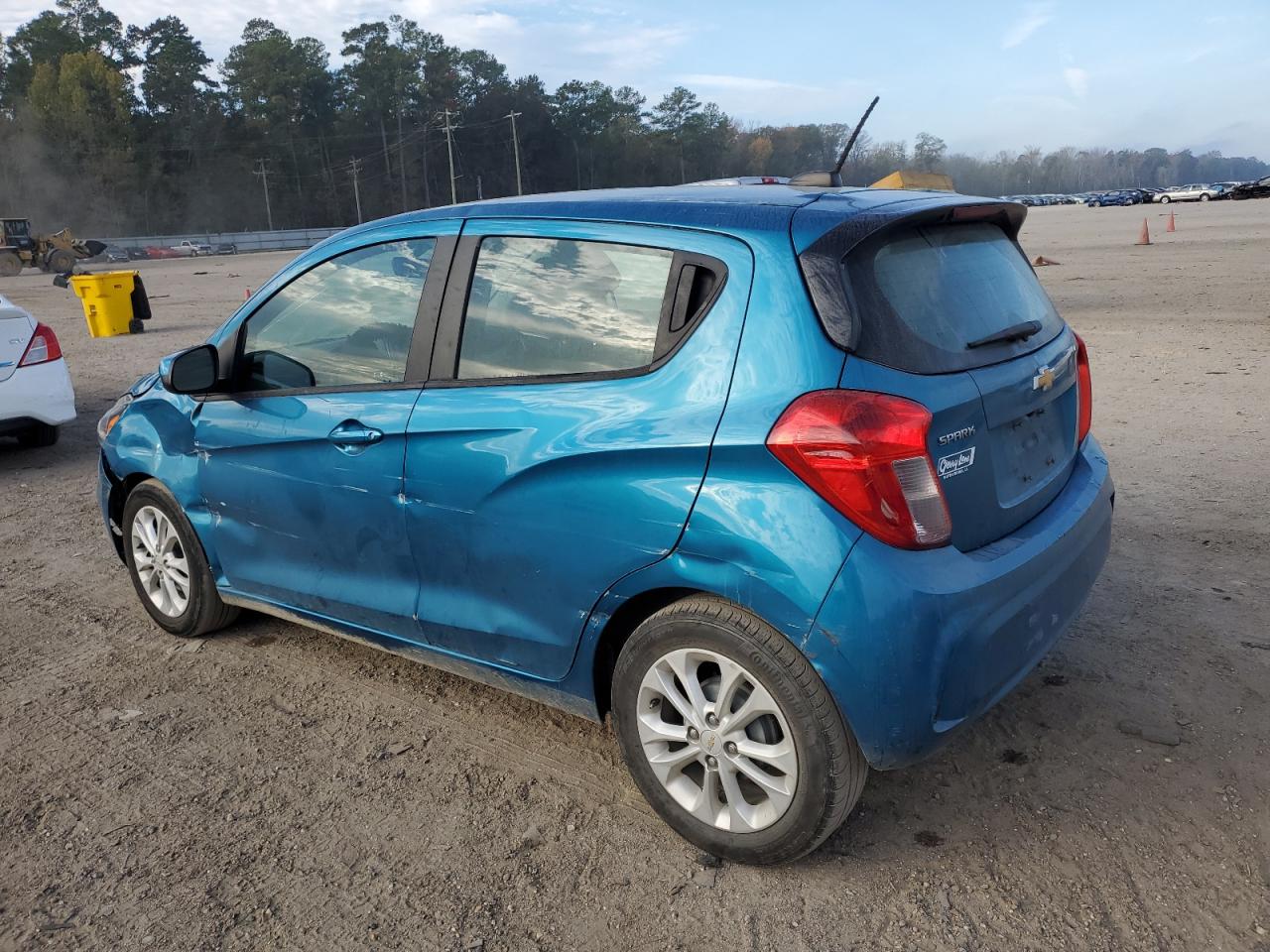 Image 2 of 2019 CHEVROLET SPARK 1LT 2019 with VIN KL8CD6SA1KC727071