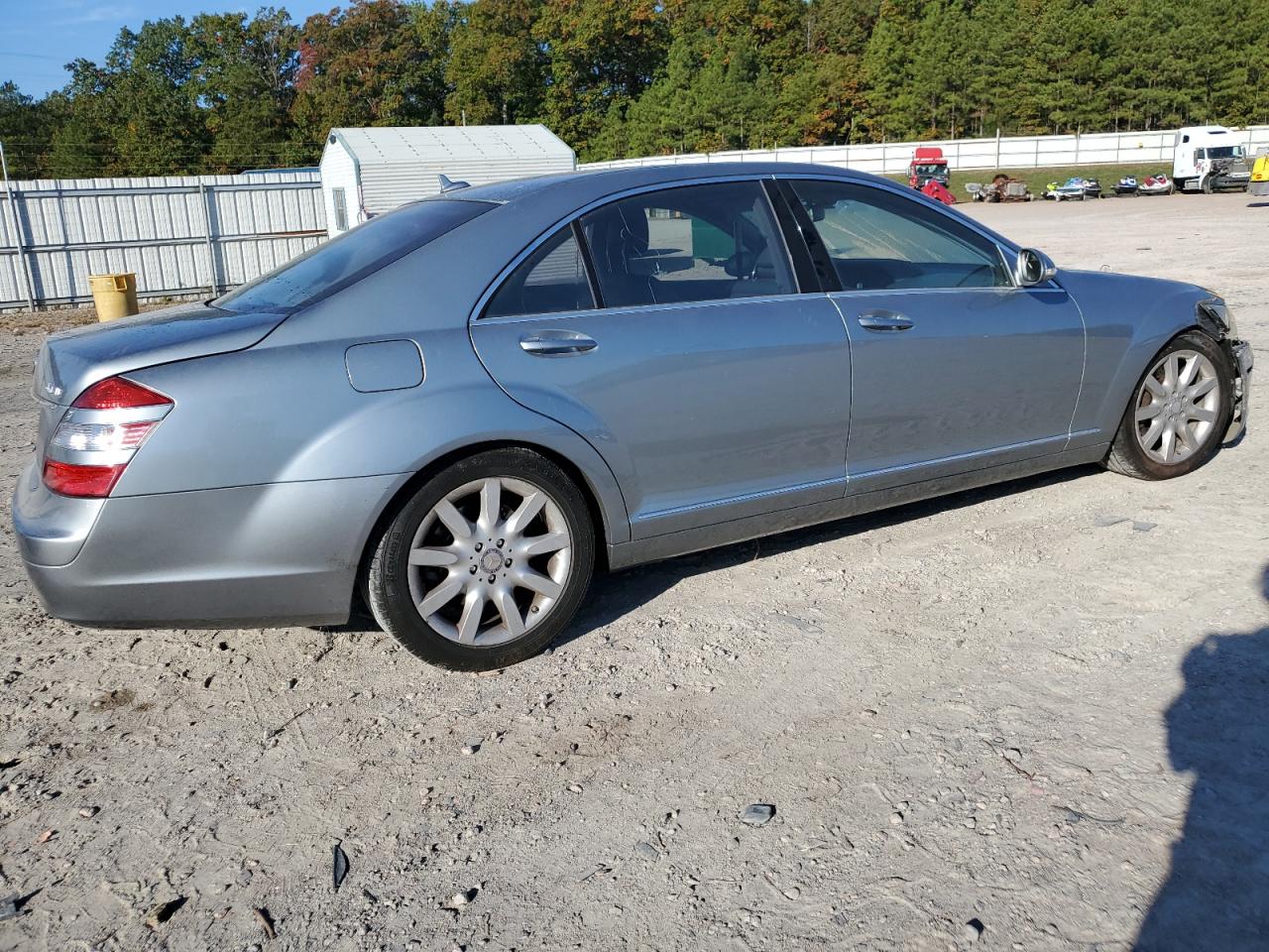 Image 3 of 2008 MERCEDES-BENZ S 550 4MATIC 2008 with VIN WDDNG86X48A199621