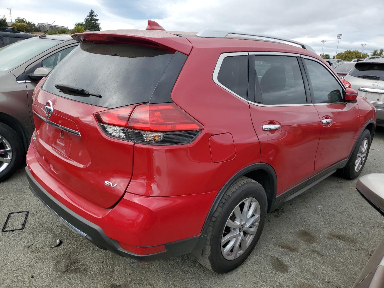 Image 3 of 2017 NISSAN ROGUE S 2017 with VIN JN8AT2MT4HW393381