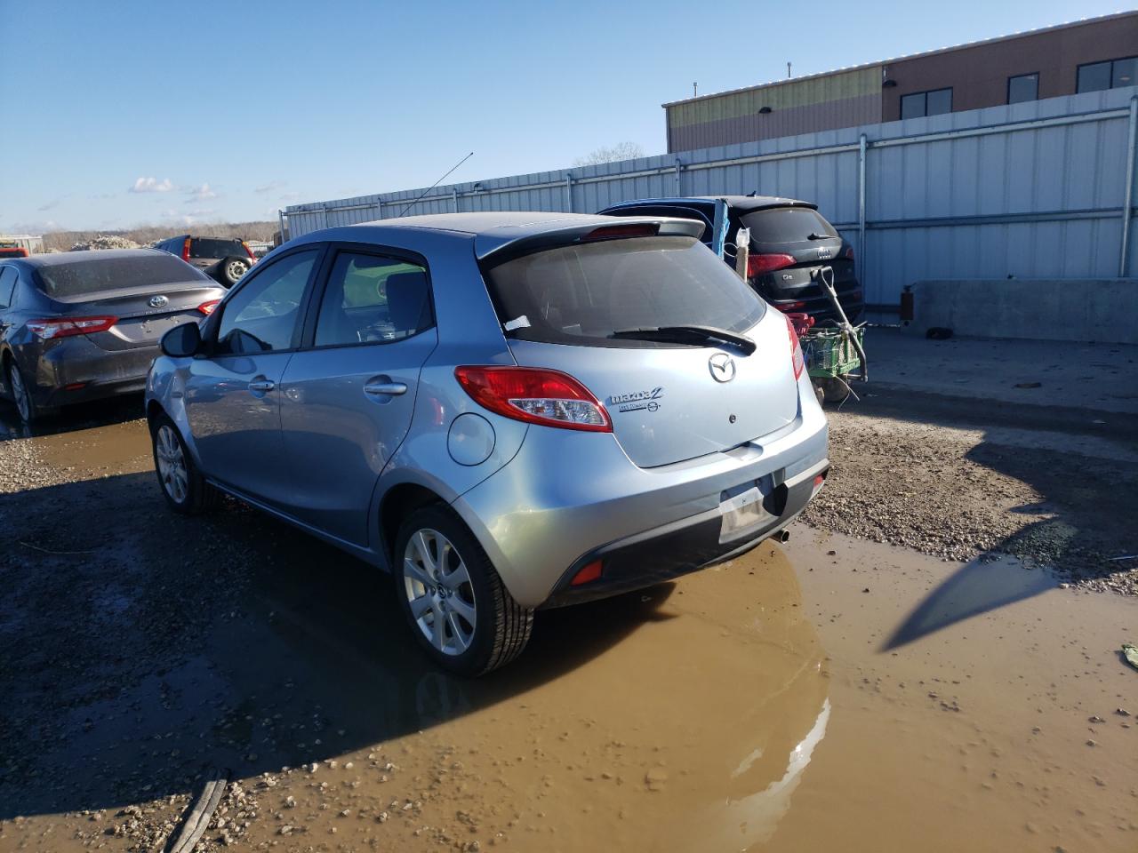 Image 2 of 2013 MAZDA MAZDA2  2013 with VIN JM1DE1LY3D0162866