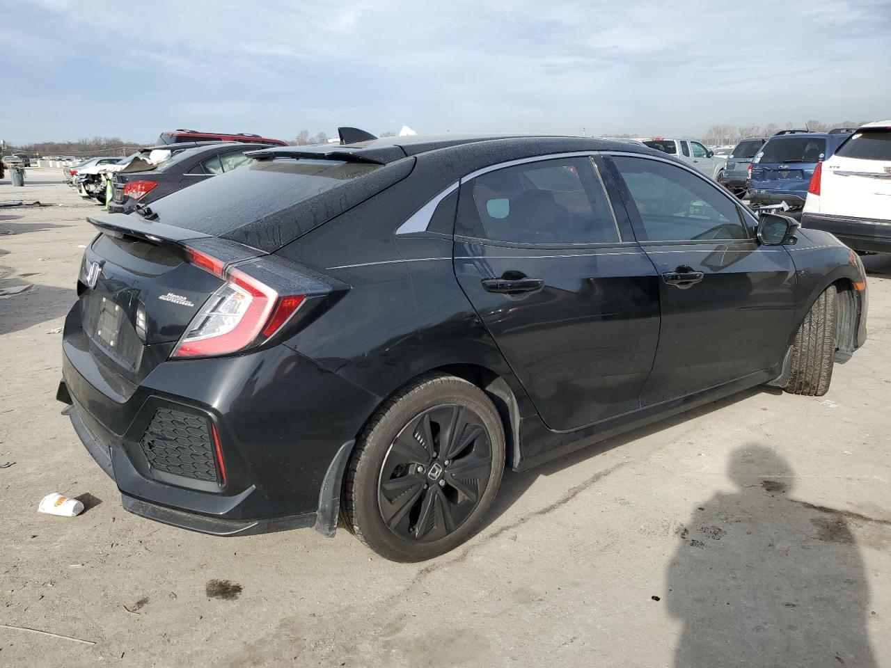 Image 3 of 2019 HONDA CIVIC EX 2019 with VIN SHHFK7H63KU219852