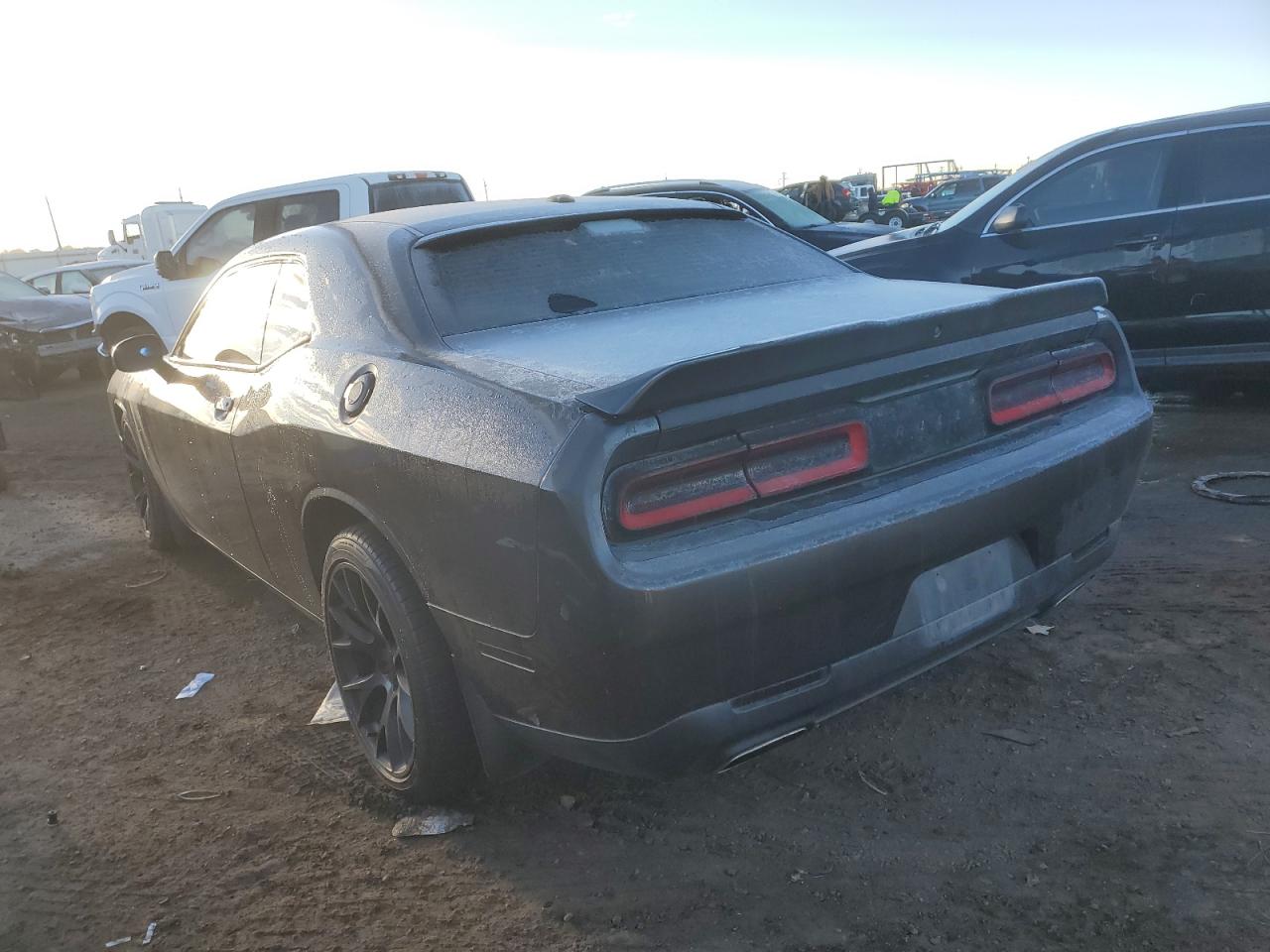 Изображение 2 2020 DODGE CHALLENGER SXT 2020 с VIN 2C3CDZAG5LH173034