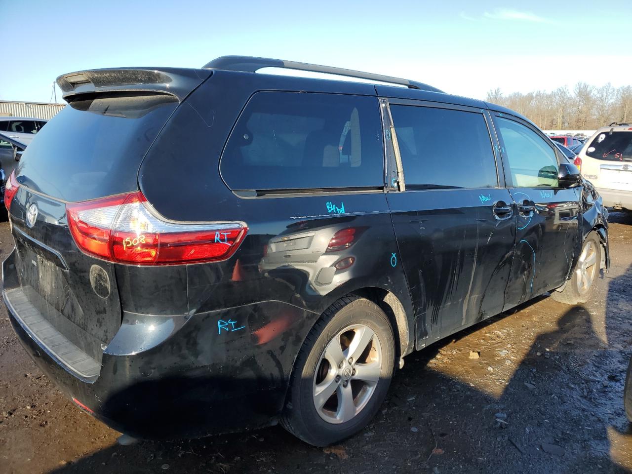 Image 3 of 2016 TOYOTA SIENNA LE 2016 with VIN 5TDKK3DC7GS763763