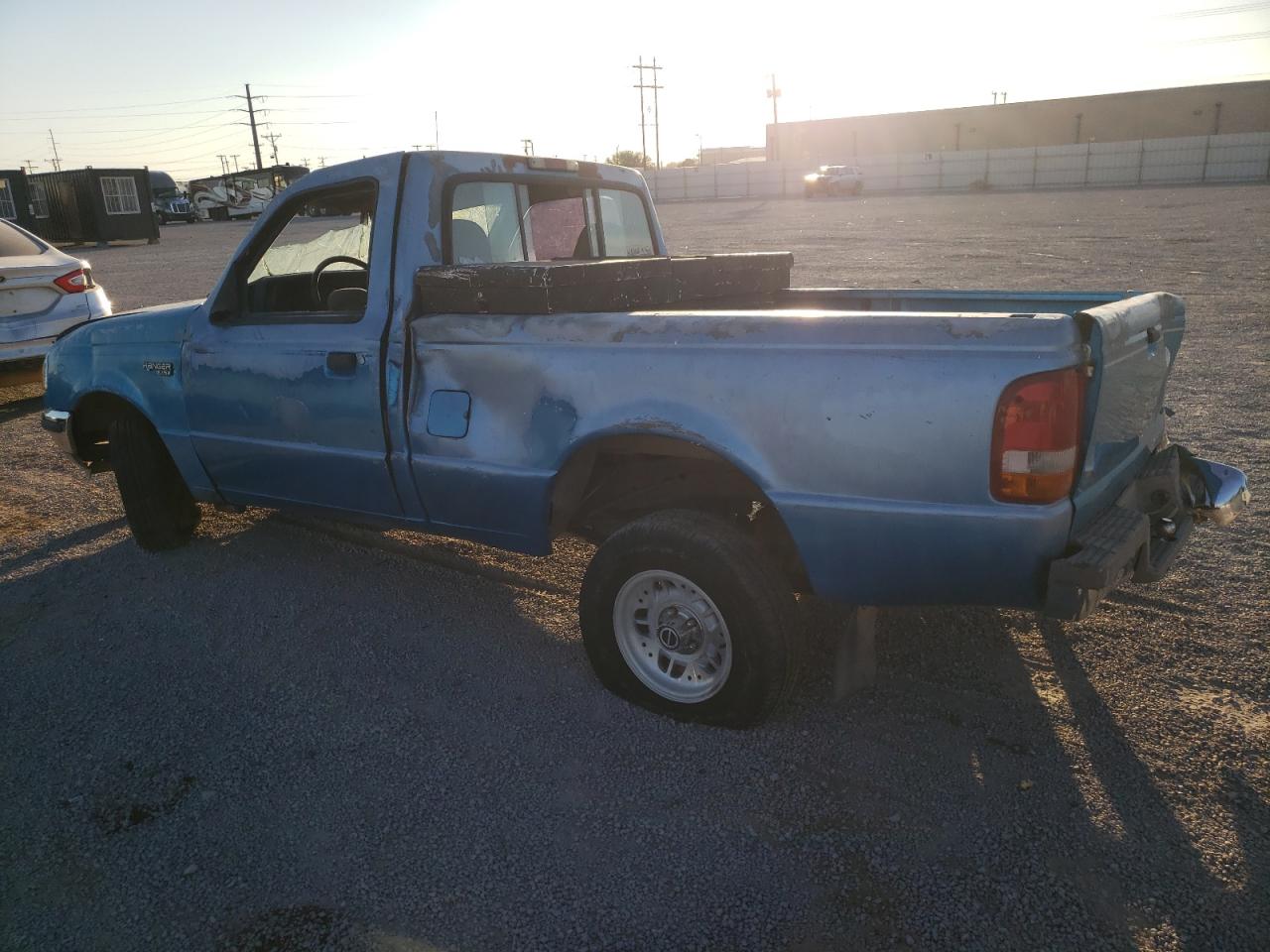 Изображение 2 1994 FORD RANGER  1994 с VIN 1FTCR10A0RPA24756