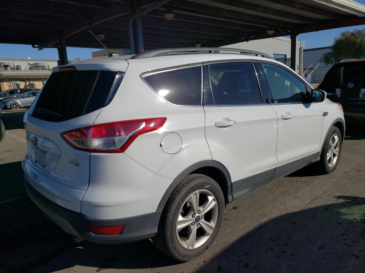 Image 3 of 2016 FORD ESCAPE SE 2016 with VIN 1FMCU9G9XGUC60284