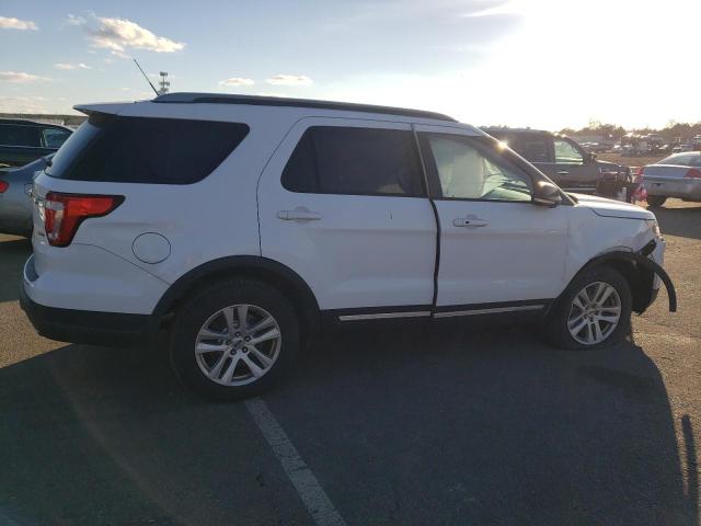 Image 3 of 2018 FORD EXPLORER XLT 2018 with VIN 1FM5K8D88JGA62054