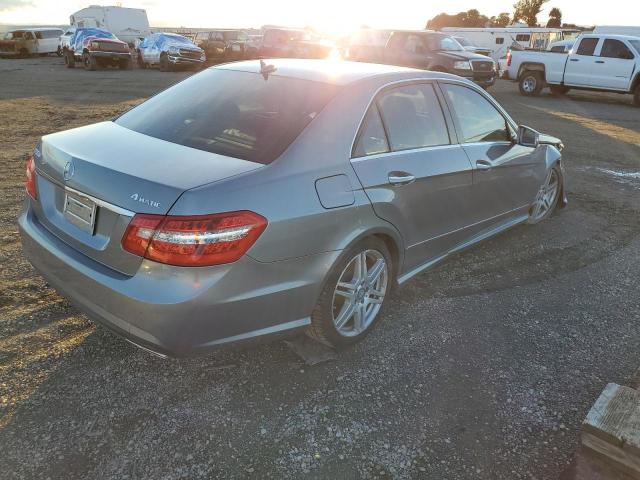 Obraz 3 z 2010 MERCEDES-BENZ E-CLASS 550 4MATIC 2010 z VIN WDDHF9AB0AA128830