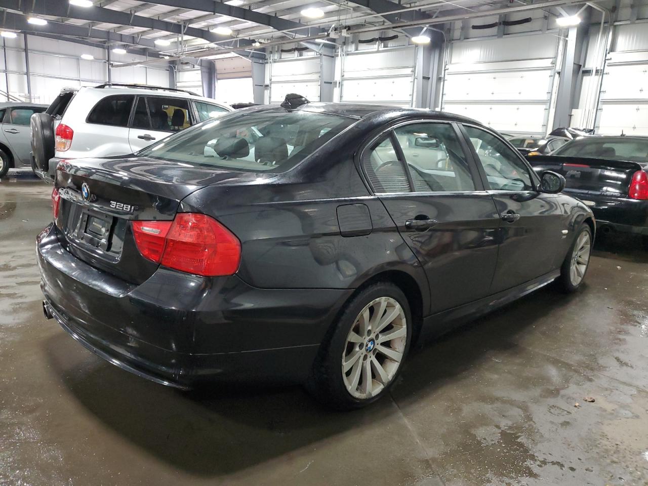 Image 3 of 2011 BMW 328 XI 2011 with VIN WBAPK7C54BA463858