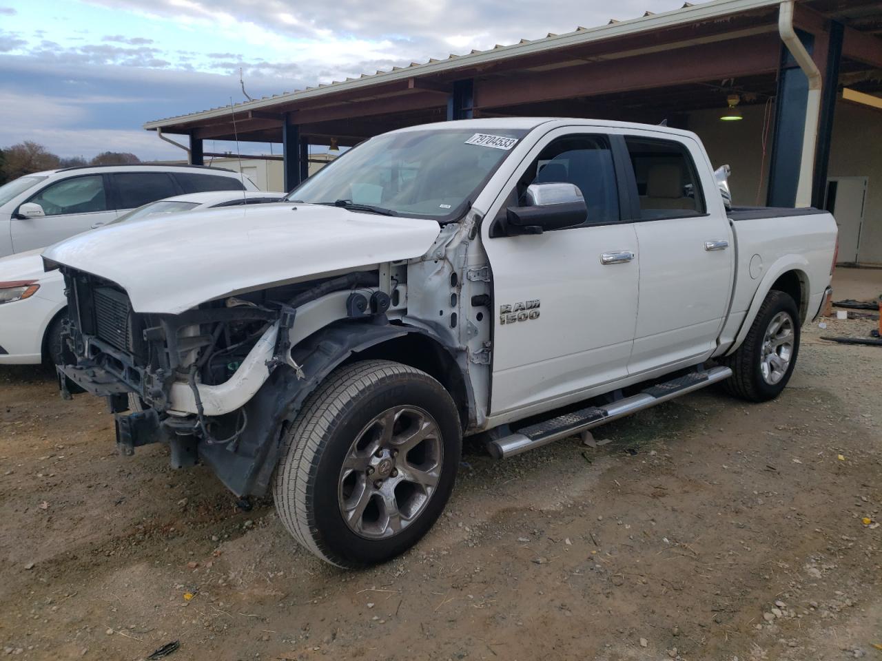 Obraz 1 z 2017 RAM 1500 LARAMIE 2017 z VIN 1C6RR7NM5HS880721