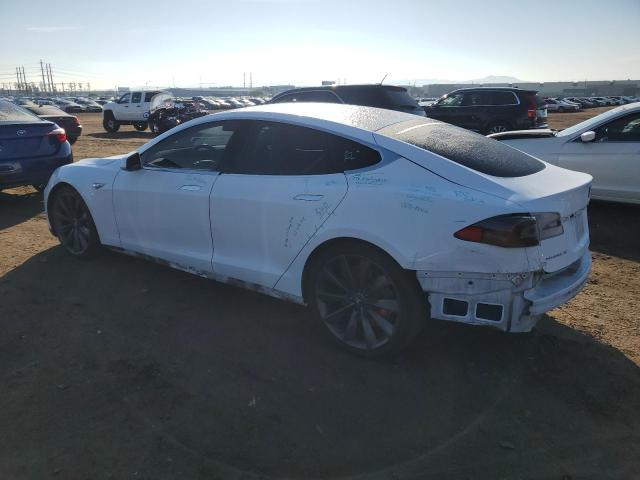 Obraz 2 z 2015 TESLA MODEL S  2015 z VIN 5YJSA1E41FF111982