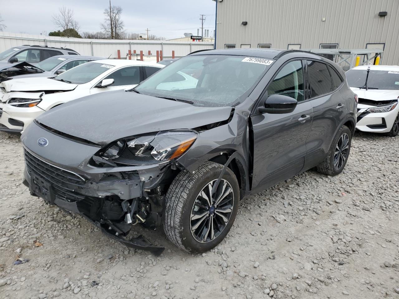 Изображение 2022 FORD ESCAPE SE 2022