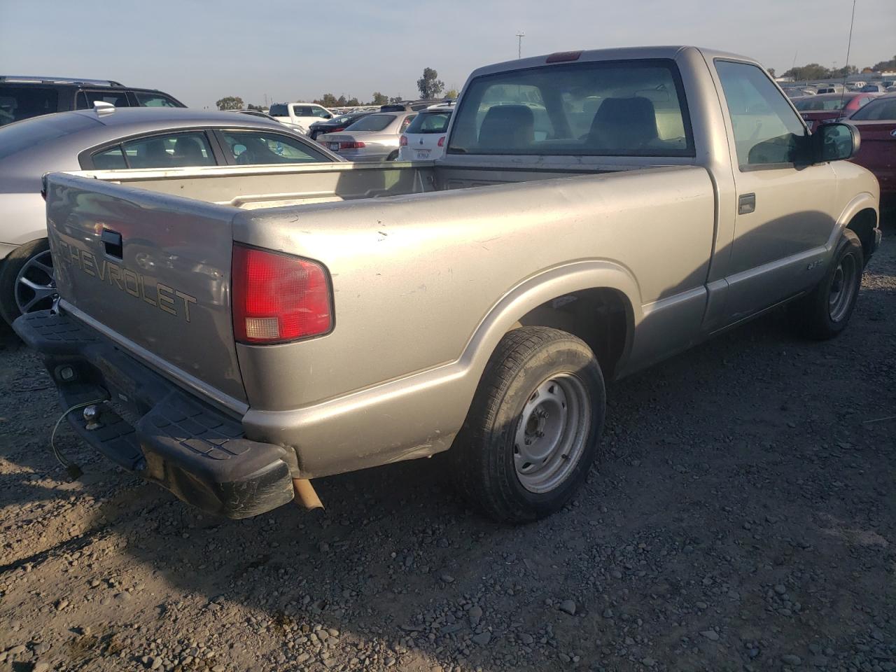Изображение 3 2001 CHEVROLET S TRUCK S10 2001 с VIN 1GCCS14561K163485