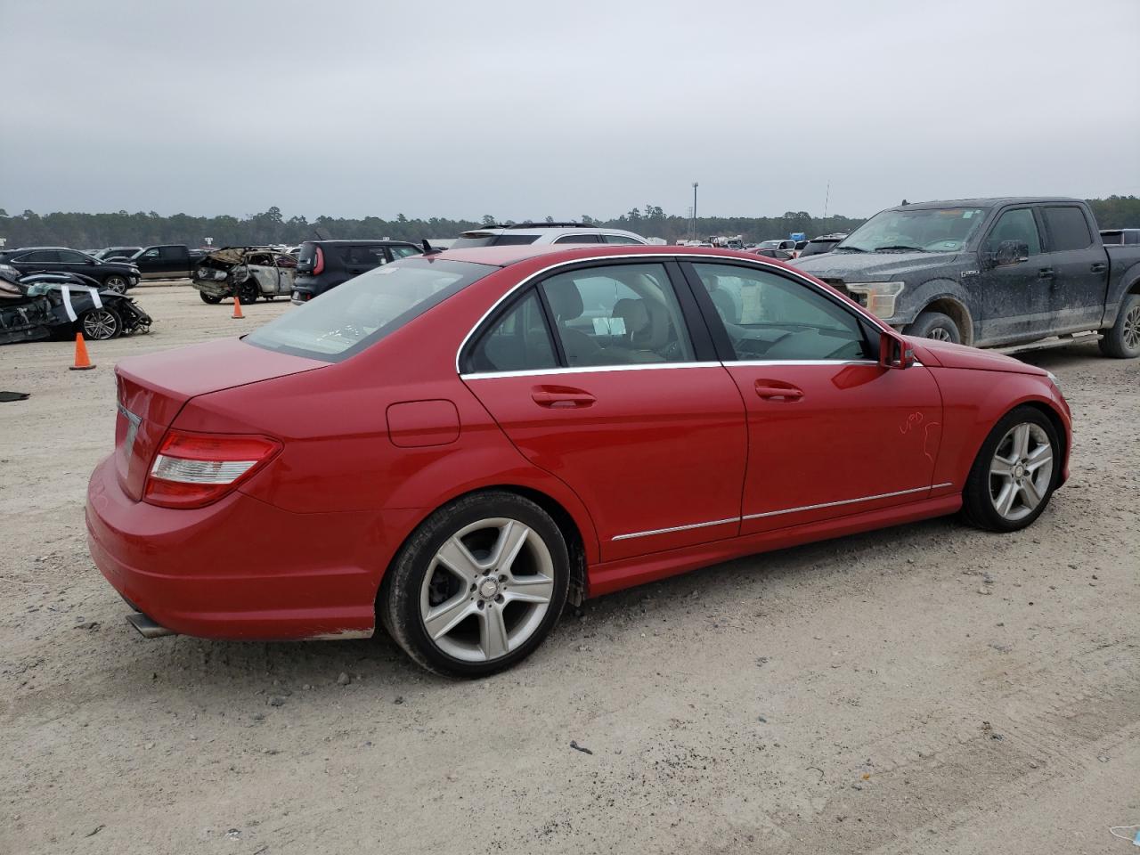 Изображение 3 2011 MERCEDES-BENZ C 300 2011 с VIN WDDGF5EB3BR134266