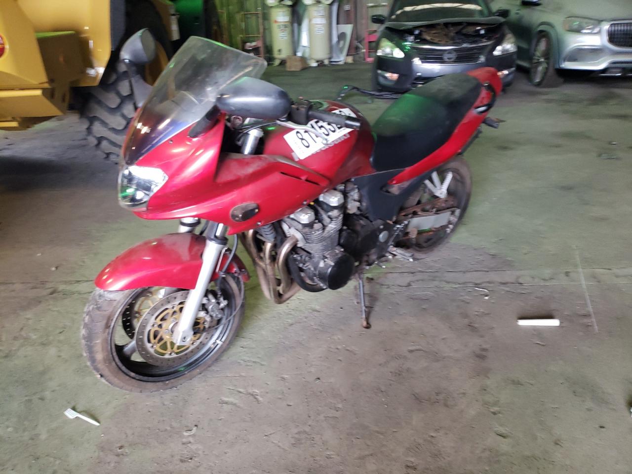 Image 2 of 2001 KAWASAKI ZR750 G 2001 with VIN JKAZRDH111A001147