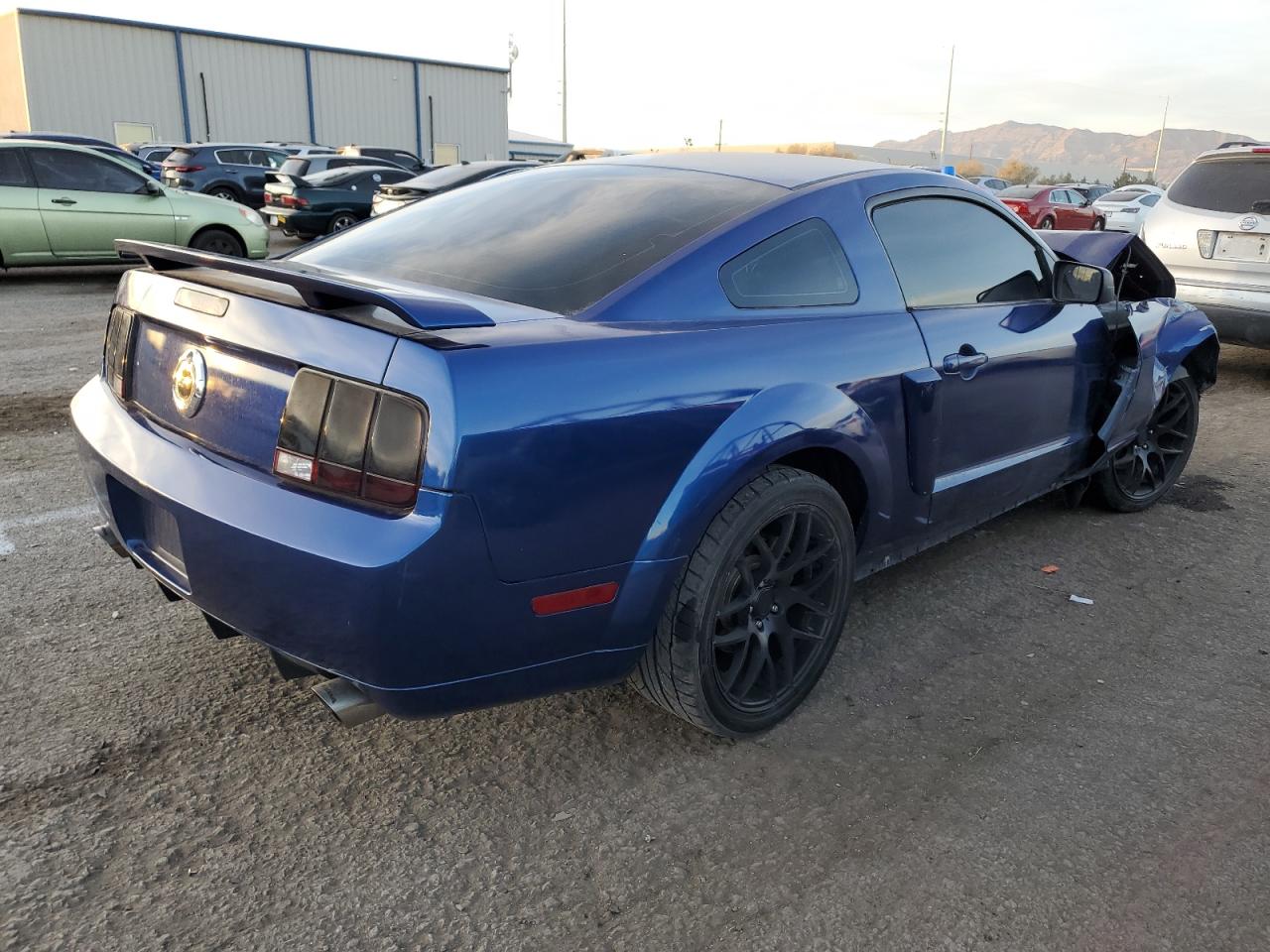 Image 3 of 2007 FORD MUSTANG GT 2007 with VIN 1ZVFT82H375204188