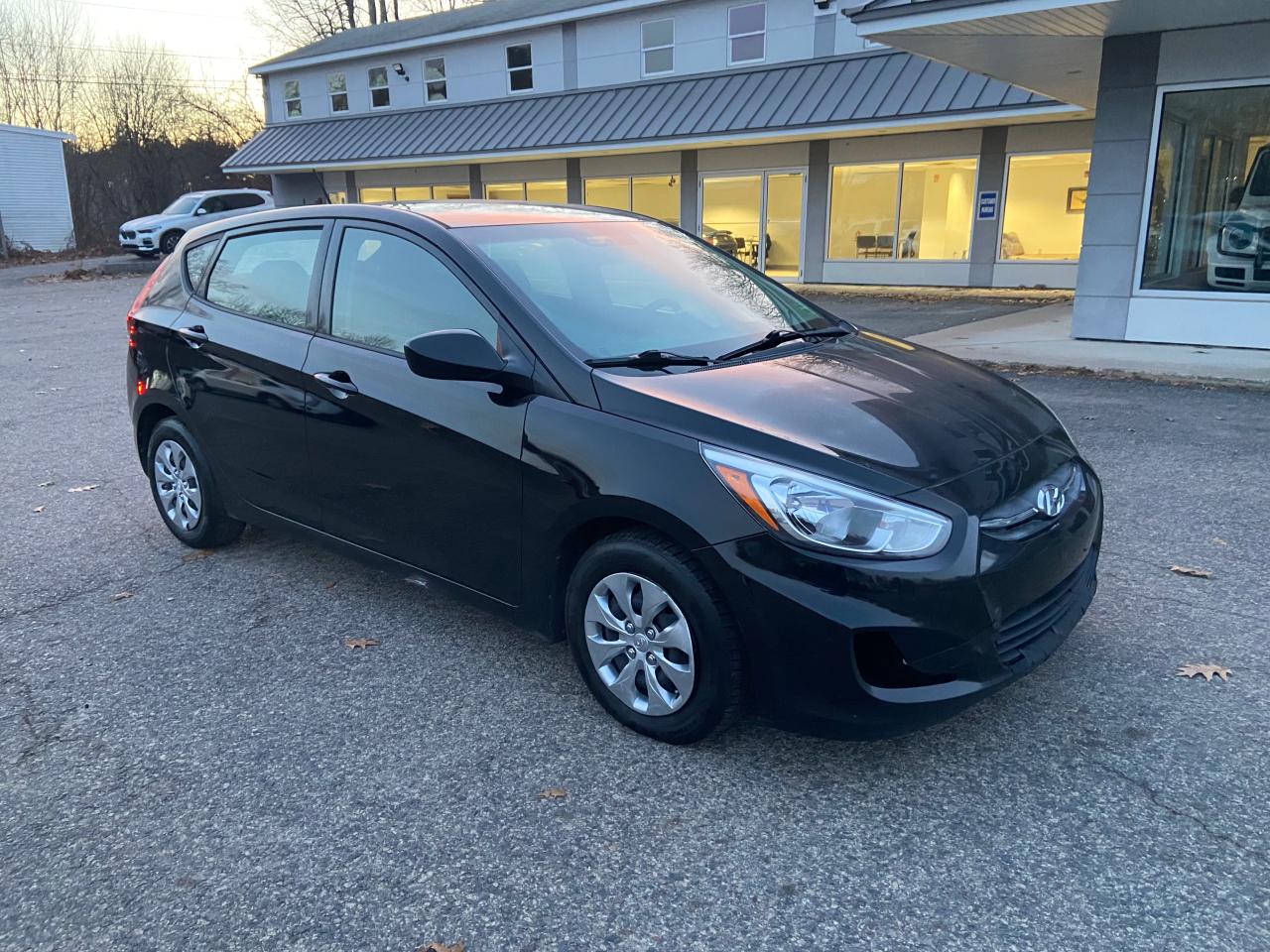 2017 HYUNDAI ACCENT SE 2017 image