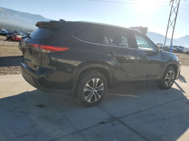 Obraz 3 z 2020 TOYOTA HIGHLANDER XLE 2020 z VIN 5TDGZRBH4LS521137