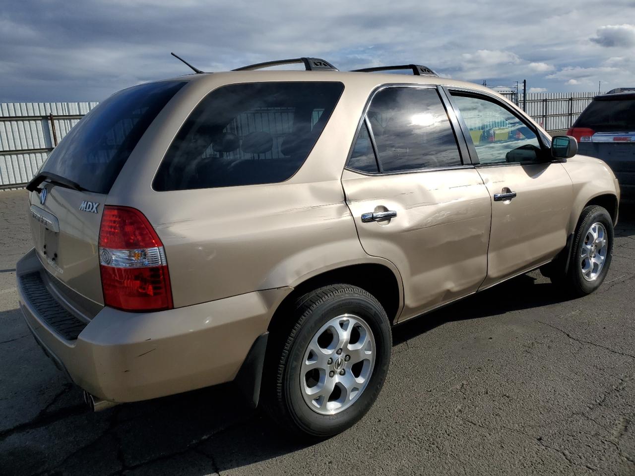 Image 3 of 2001 ACURA MDX TOURING 2001 with VIN 2HNYD18841H543365