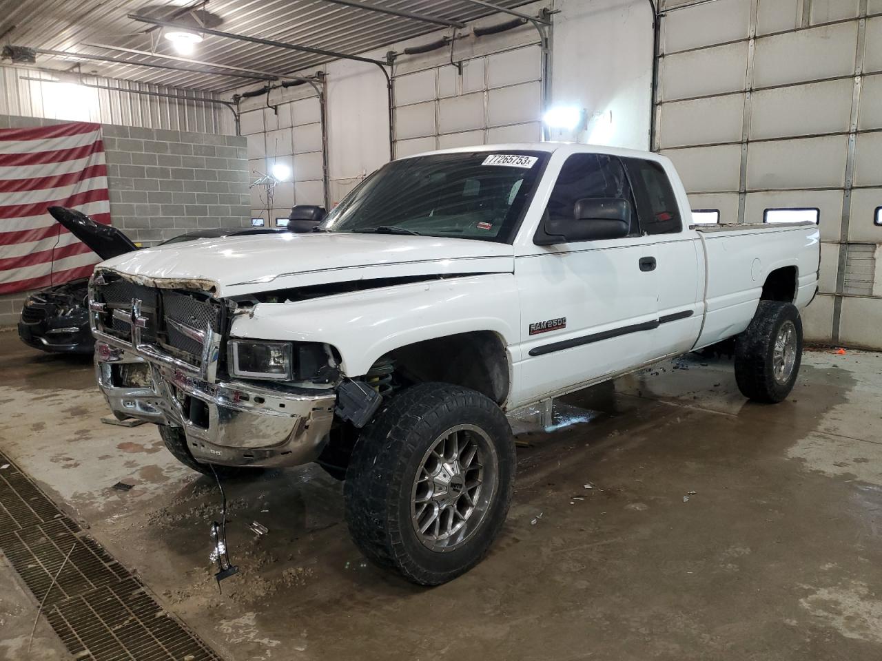 Obraz 1 z 2002 DODGE RAM 2500  2002 z VIN 3B7KF23C32M283082