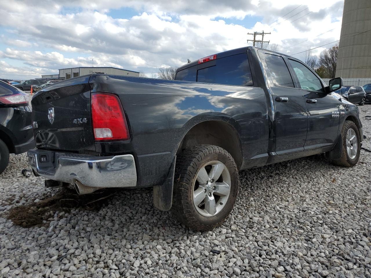 Image 3 of 2018 RAM 1500 SLT 2018 with VIN 1C6RR7GT7JS312545