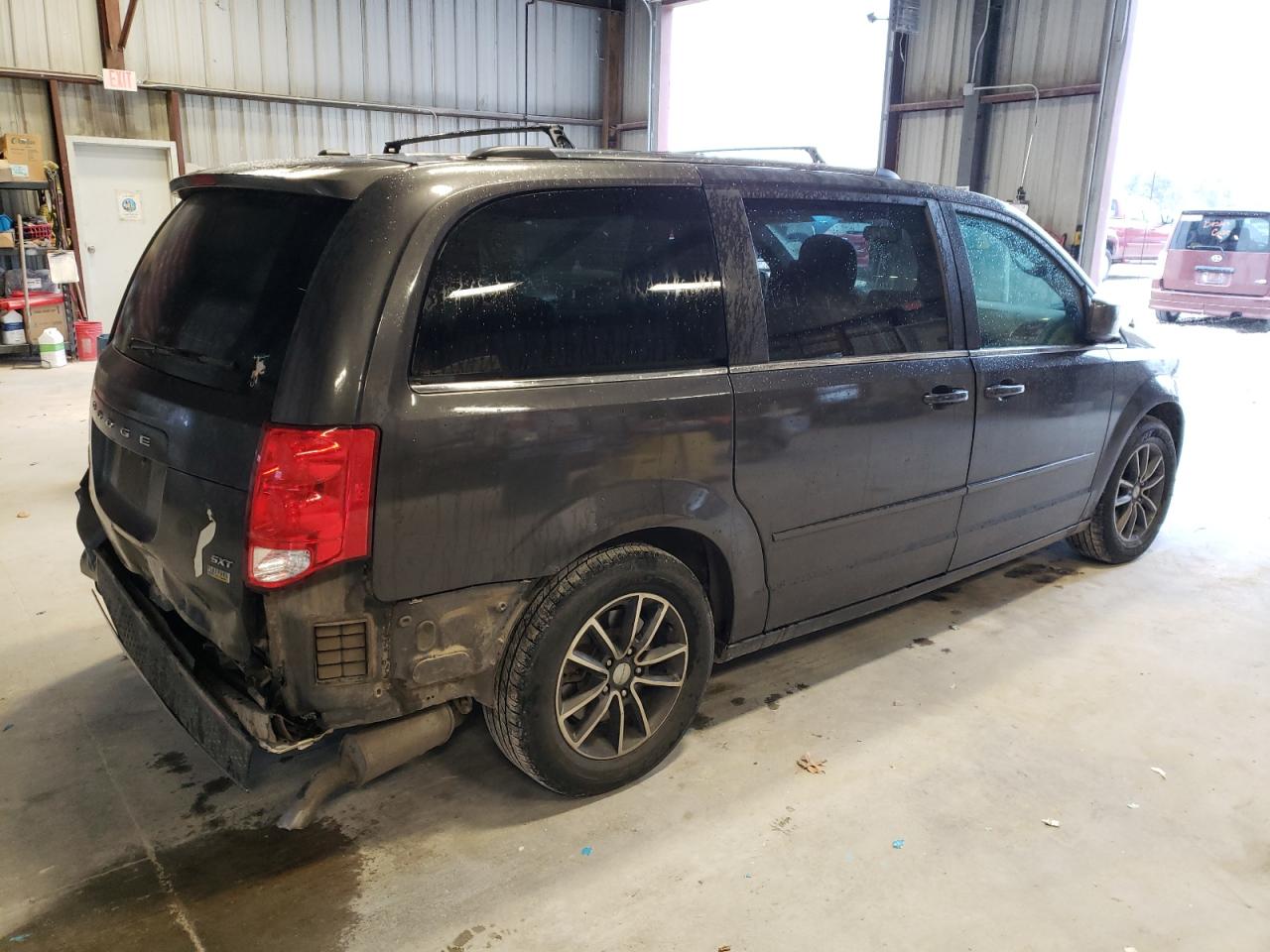 Image 3 of 2017 DODGE GRAND CARAVAN SXT 2017 with VIN 2C4RDGCG5HR674658