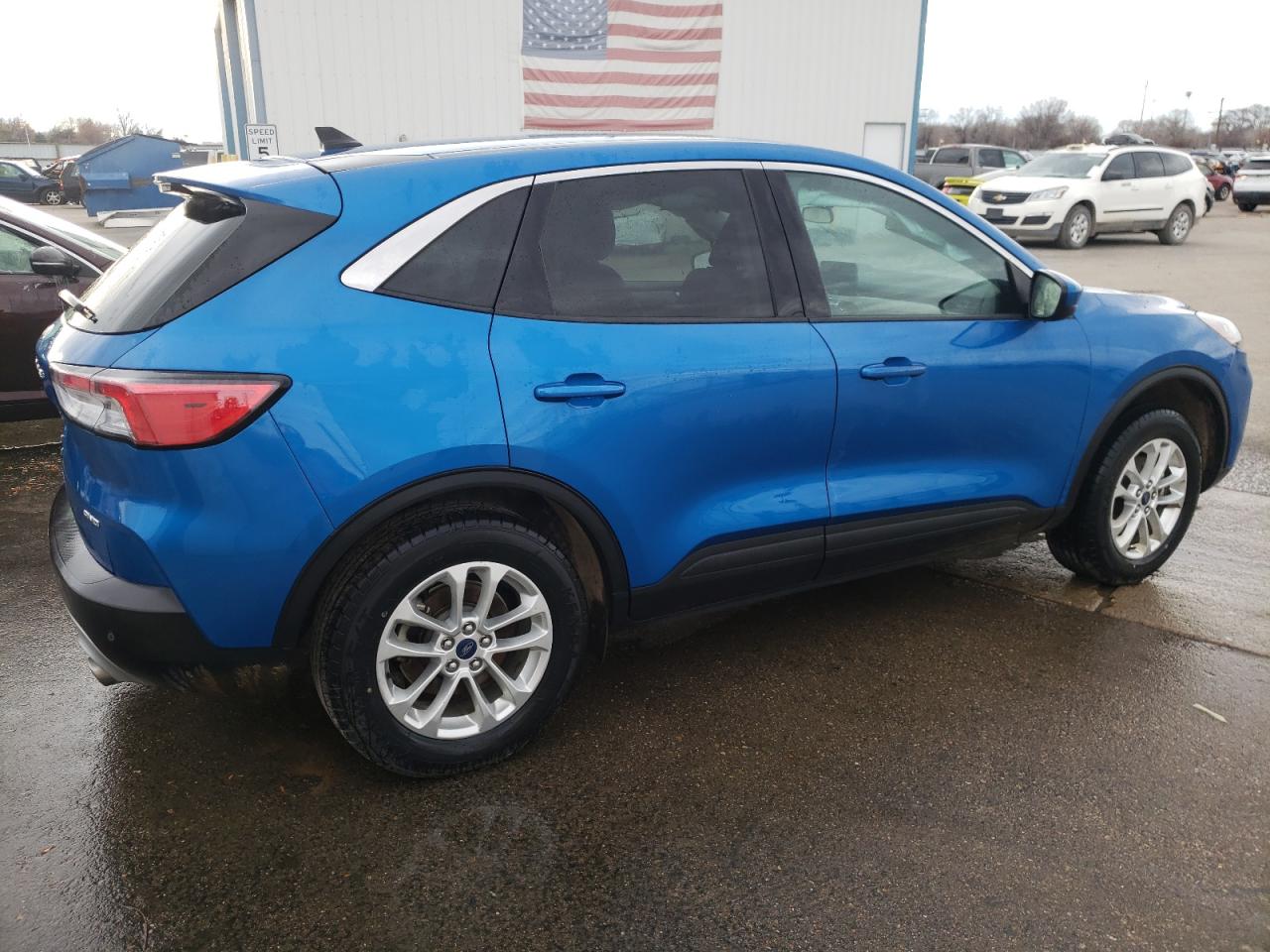 Изображение 3 2021 FORD ESCAPE SE 2021 с VIN 1FMCU9G68MUA68198