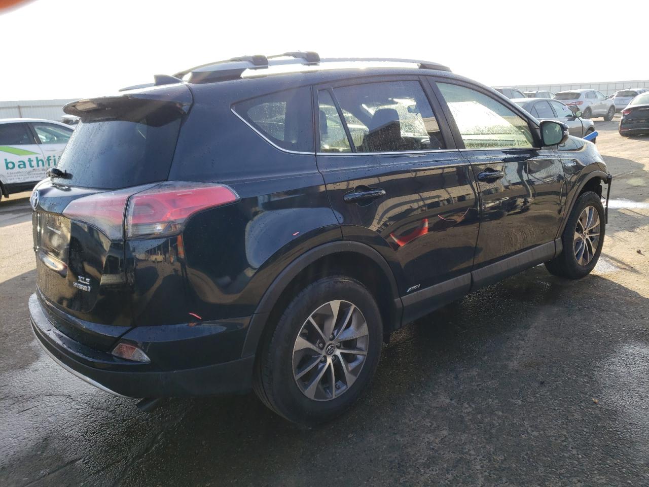 Obraz 3 z 2017 TOYOTA RAV4 HV LE 2017 z VIN JTMRJREV9HD076799