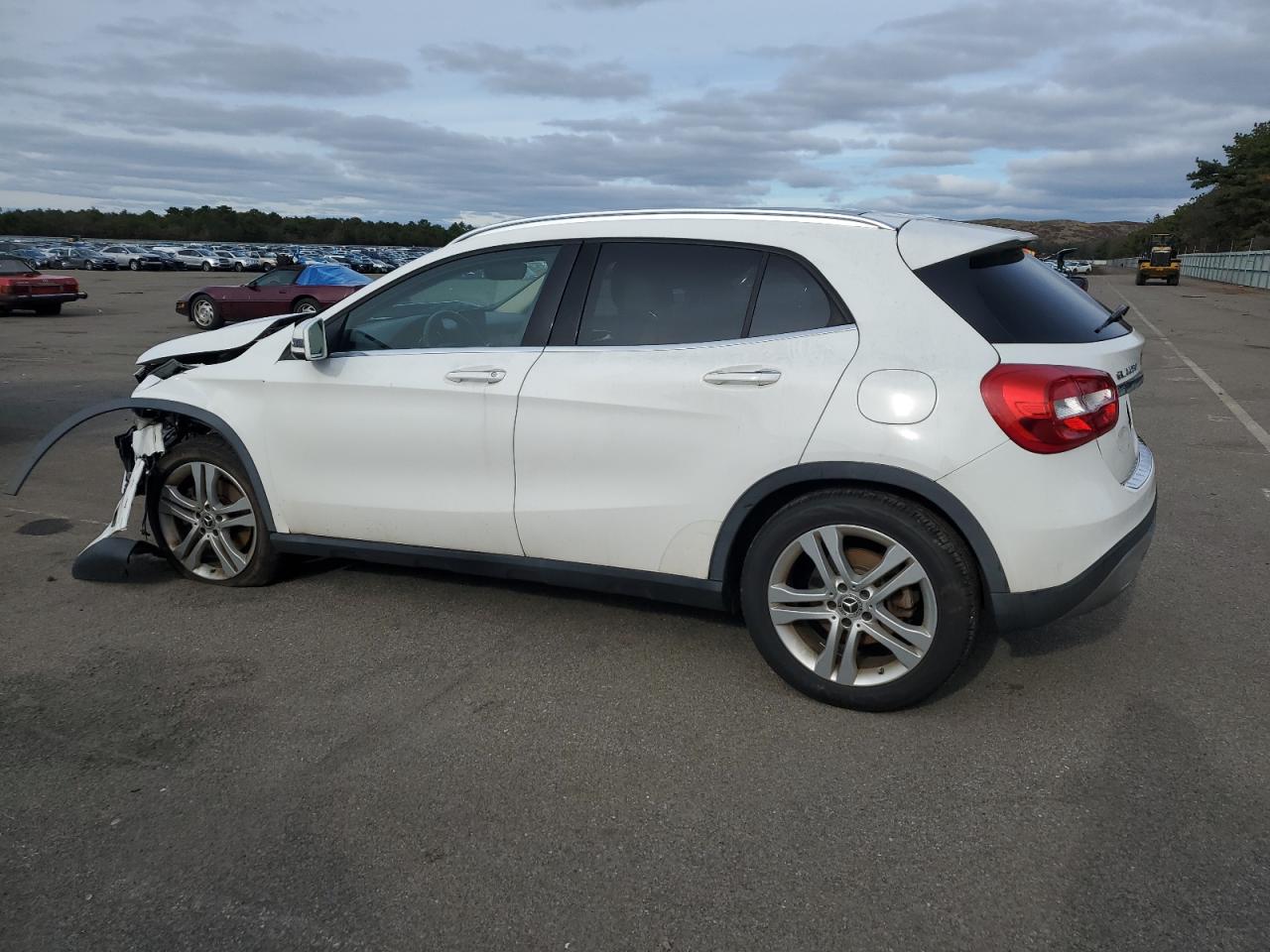 Obraz 2 z 2018 MERCEDES-BENZ GLA 250 4MATIC 2018 z VIN WDCTG4GB3JU000151