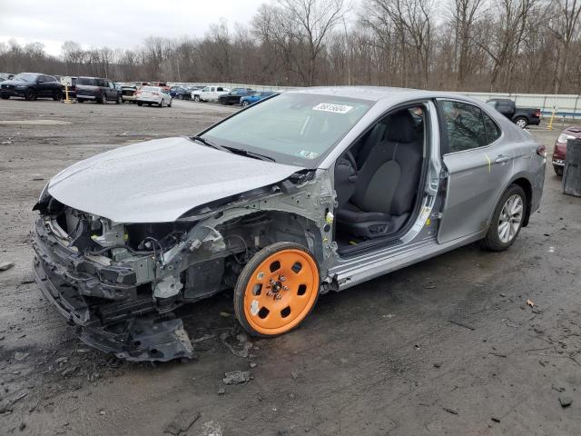 Obraz 1 z 2022 TOYOTA CAMRY LE 2022 z VIN 4T1C11BK6NU069415