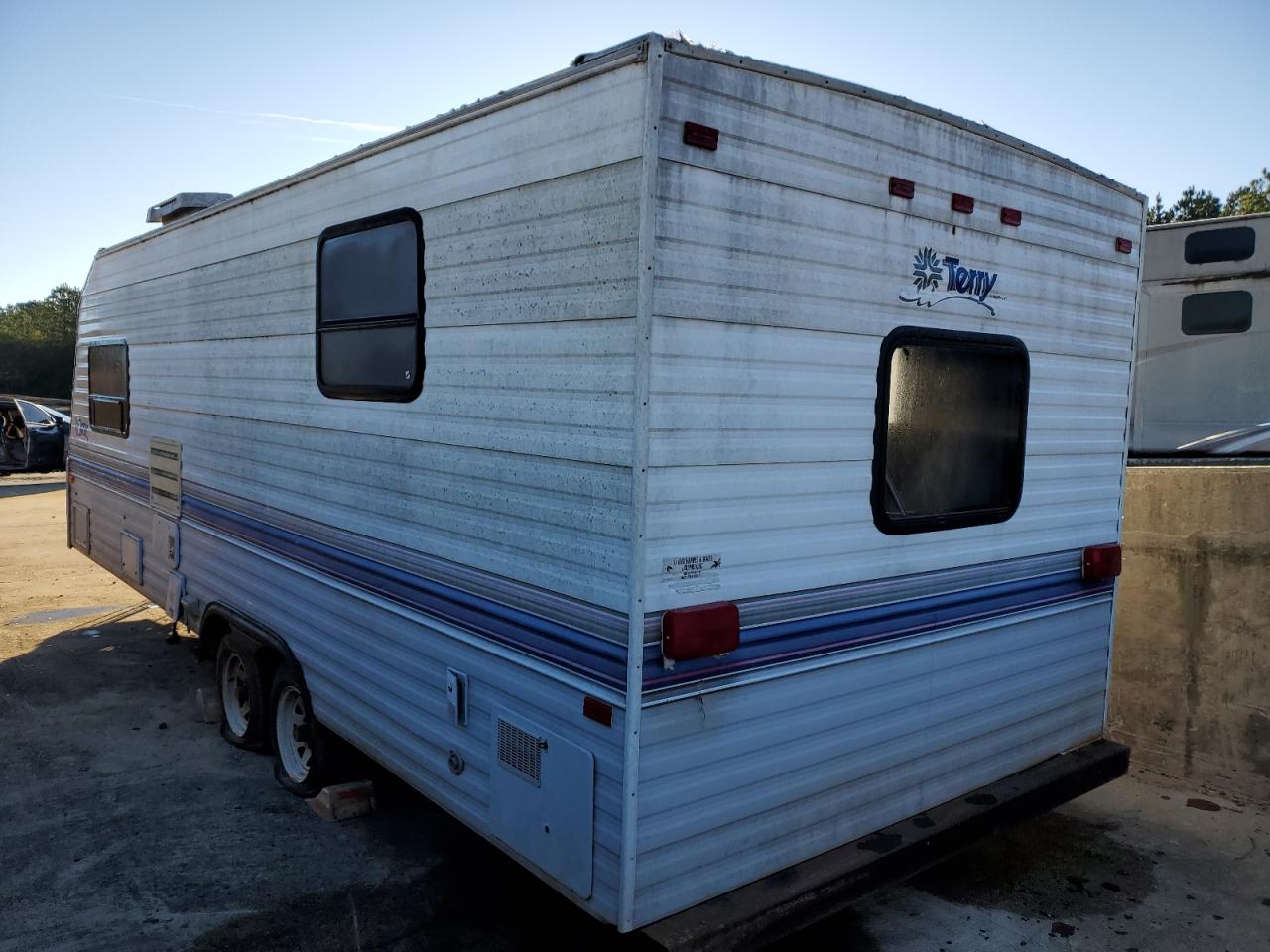 Изображение 3 1996 TERR CAMPER 1996 с VIN 1EA1S2327T1467778