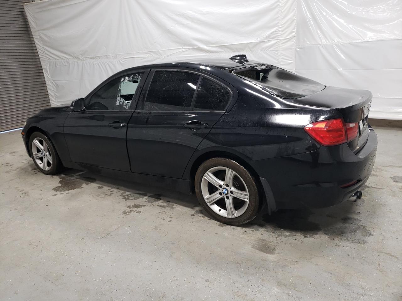 Obraz 2 z 2012 BMW 328 I 2012 z VIN WBA3A5C57CF349699