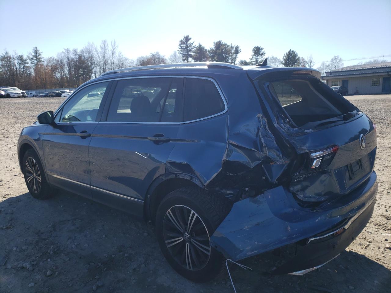 Image 2 of 2019 VOLKSWAGEN TIGUAN SE 2019 with VIN 3VV2B7AX1KM025434