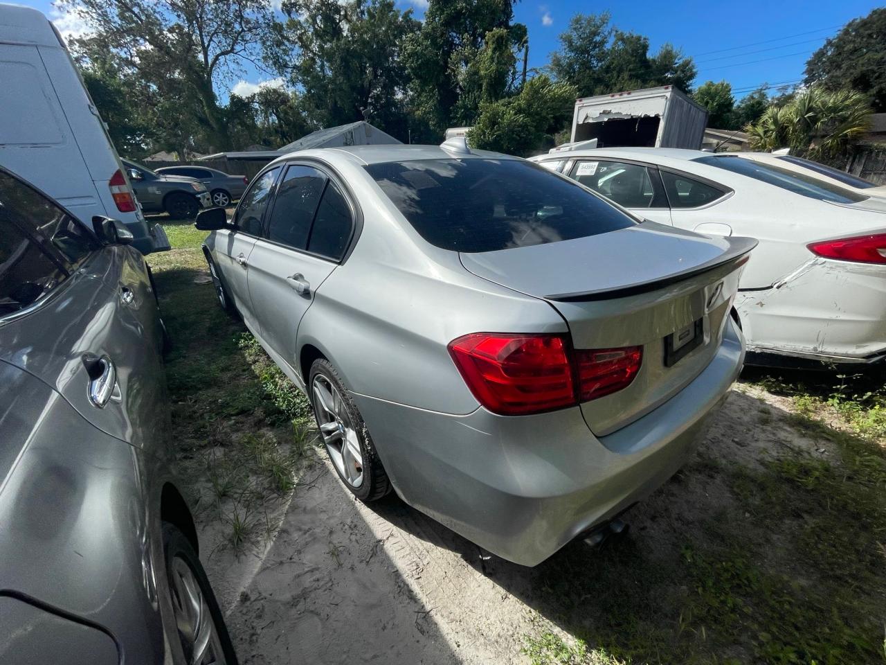 Obraz 3 z 2013 BMW 328 I 2013 z VIN WBA3A5C52DF356030