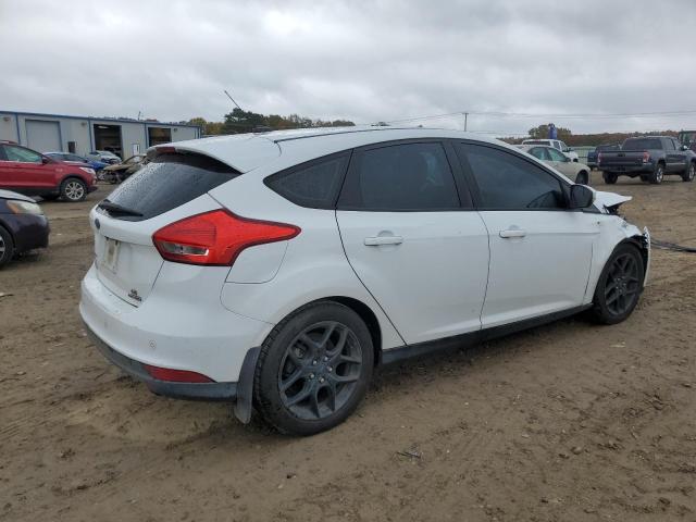 Image 3 of 2016 FORD FOCUS SE 2016 with VIN 1FADP3K28GL219560