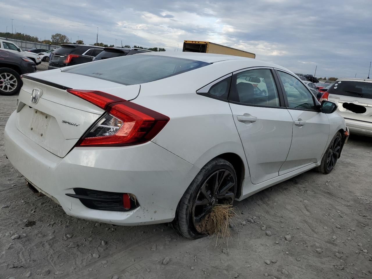 Изображение 3 2020 HONDA CIVIC SPORT 2020 с VIN 2HGFC2F82LH554183