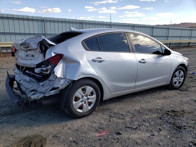 Image 3 of 2018 KIA FORTE LX 2018 with VIN 3KPFK4A7XJE215742
