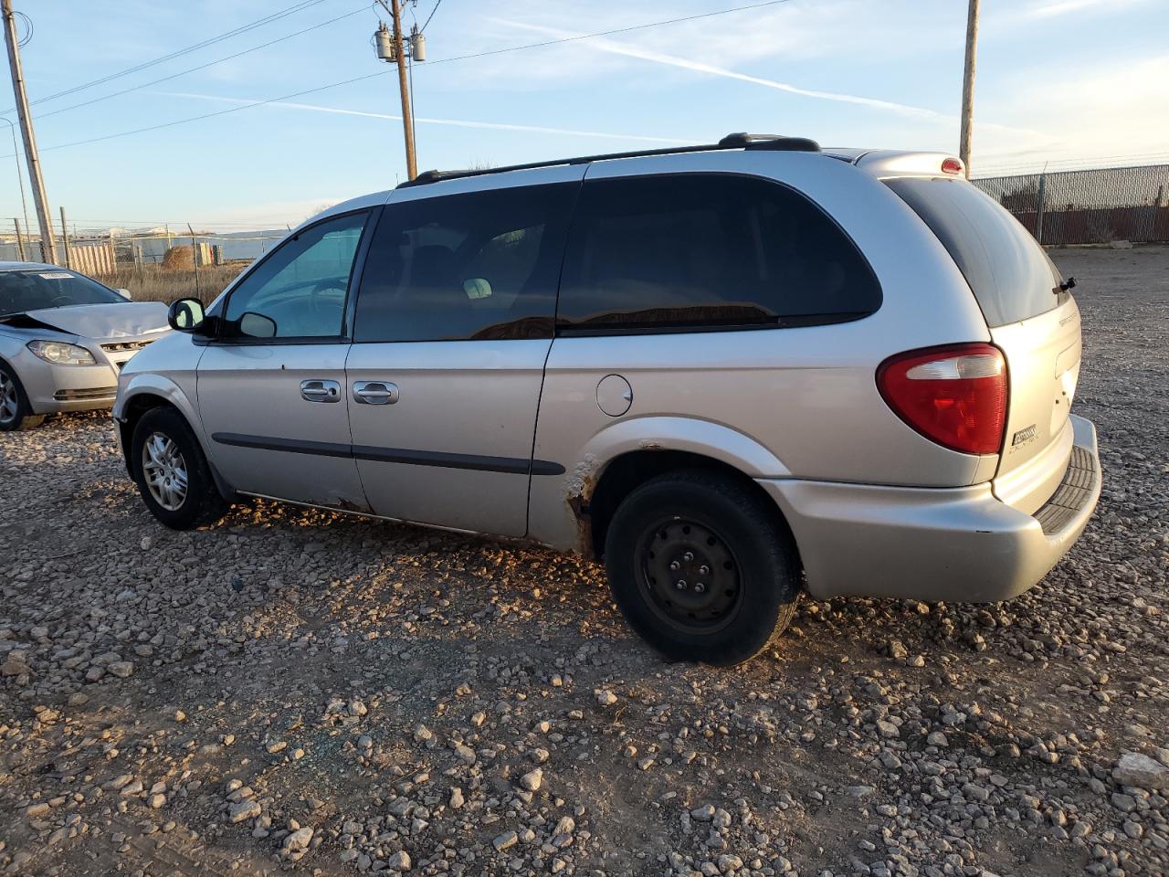 Obraz 2 z 2002 DODGE GRAND CARAVAN SPORT 2002 z VIN 2B4GP44R42R731062