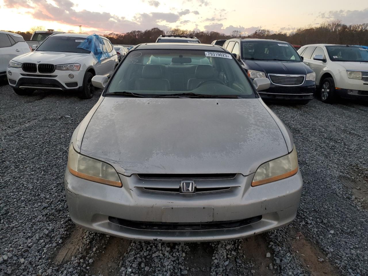 Image 2 of 1998 HONDA ACCORD EX 1998 with VIN 1HGCG1650WA075285
