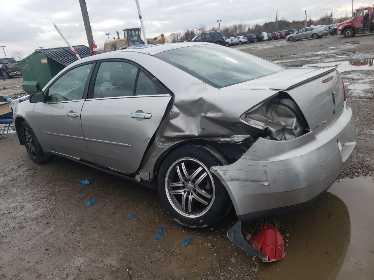 Image 2 of 2005 PONTIAC G6 GT 2005 with VIN 1G2ZH528454138368