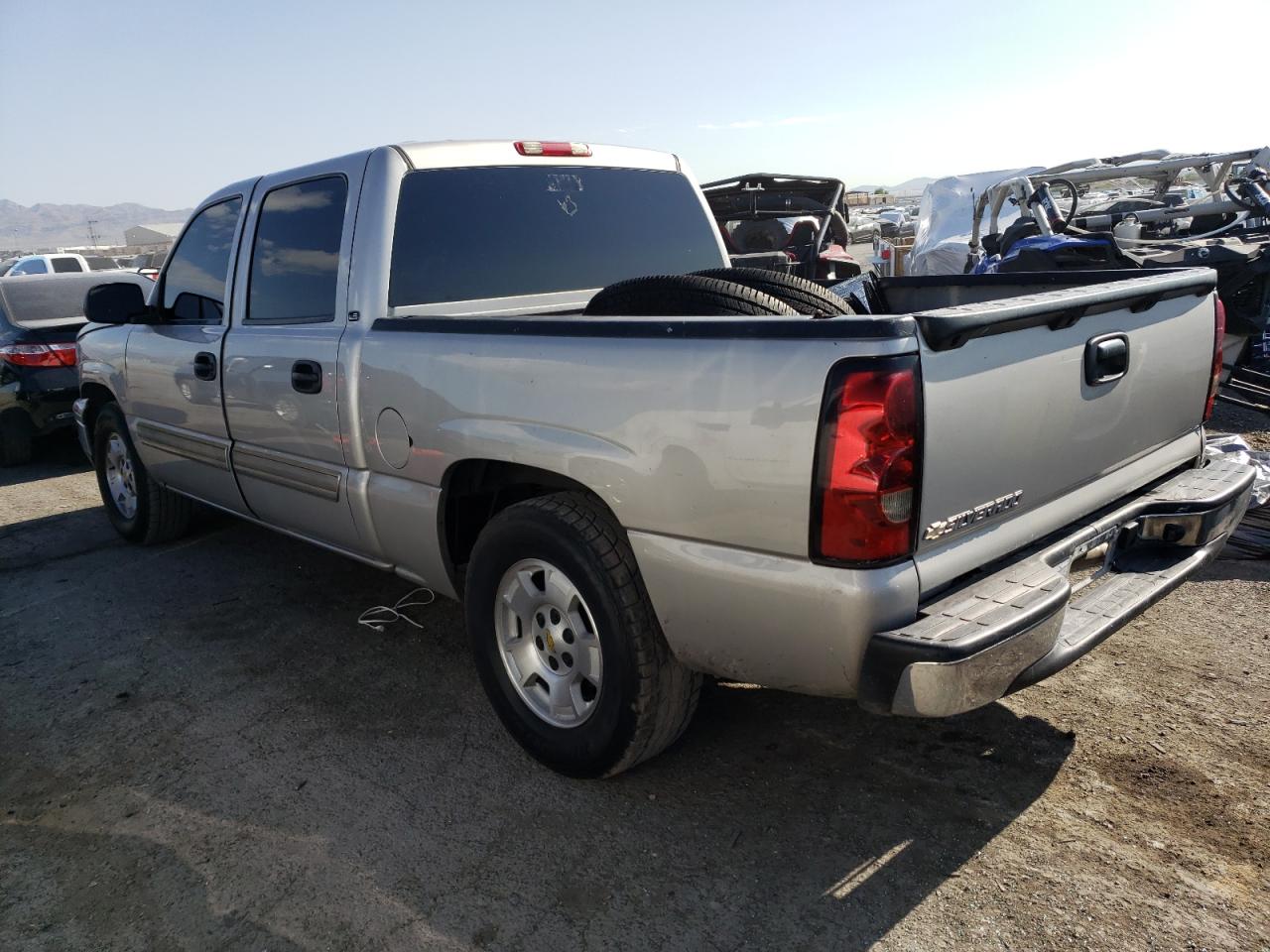 Изображение 2 2007 CHEVROLET SILVERADO C1500 CLASSIC CREW CAB 2007 с VIN 2GCEC13V971181723