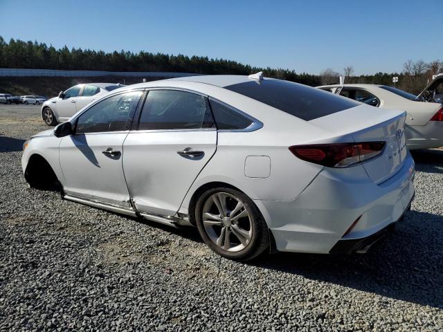 Image 2 of 2019 HYUNDAI SONATA LIMITED 2019 with VIN 5NPE34AF6KH819673