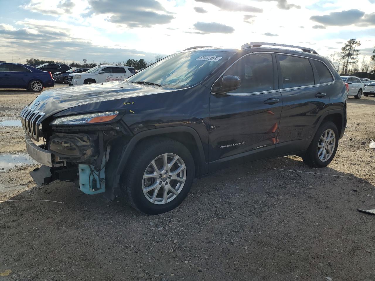 Изображение 2016 JEEP CHEROKEE LATITUDE 2016