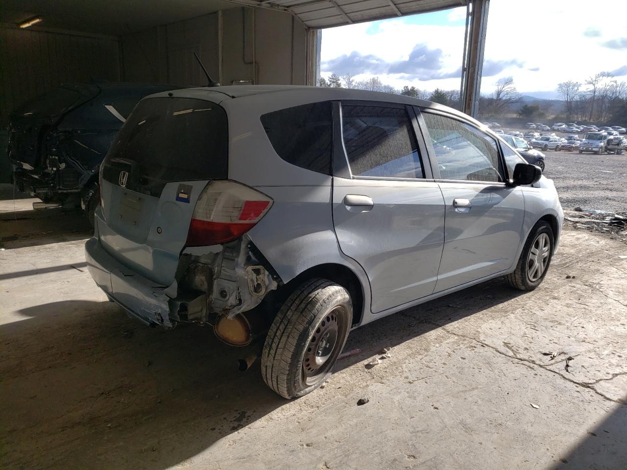 Изображение 3 2010 HONDA FIT  2010 с VIN JHMGE8H21AC026190